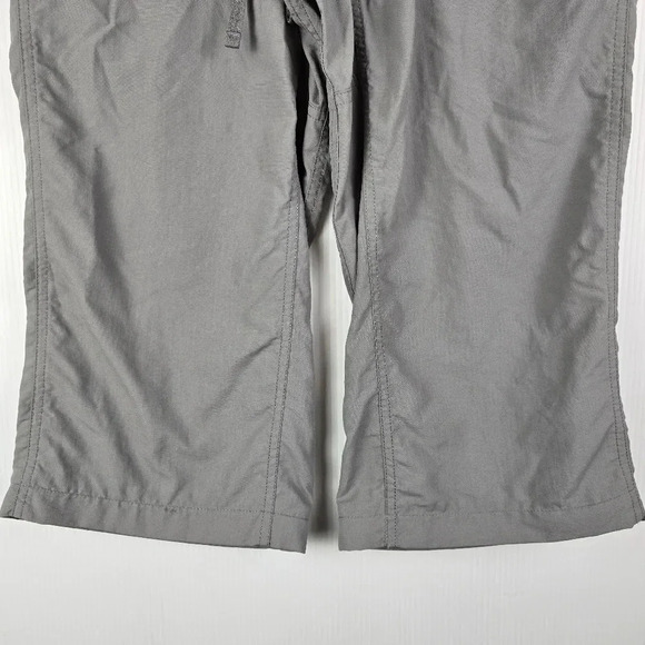 NWOT The North Face Women's Nylon Rip Stop Grey Capris Drawstring Waist Size 8 - Picture 5 of 13